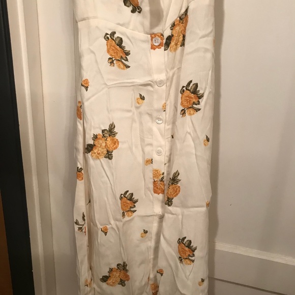 ❌❌ SOLD ❌❌ NWT Reformation Frankfort dress - Picture 6 of 7